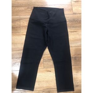 Lululemon high waisted wunder under crop, black 6